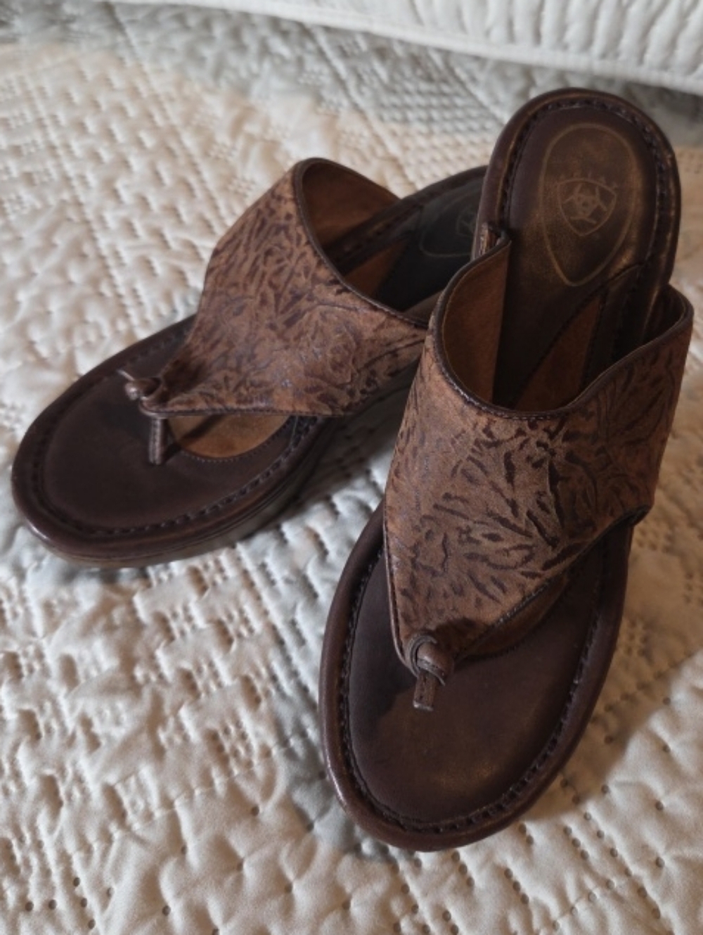 Ariat Brown Leather Patterned Thong Sandals